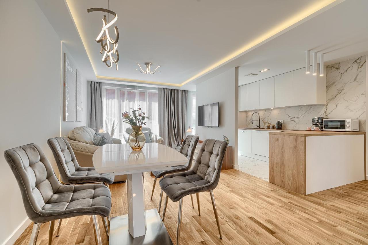Apartament Prezydencki Bulwary Stare Miasto Apartamenty No 1 شتشيتسين المظهر الخارجي الصورة